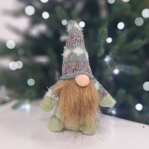 Новогодняя игрушка Гном в зеленом 21см